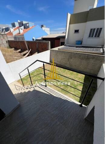 Casa à venda com 3 quartos, 124m² - Foto 5